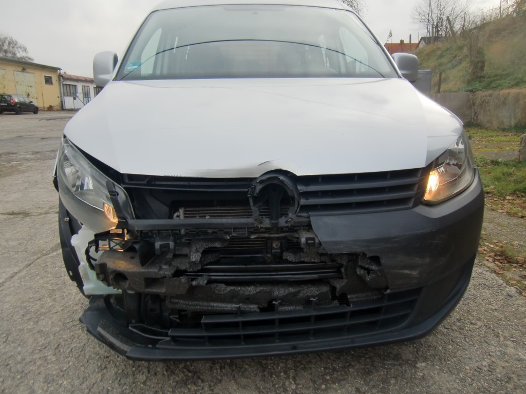 VW CADDY 1,2TSI Roncalli Edition - 9