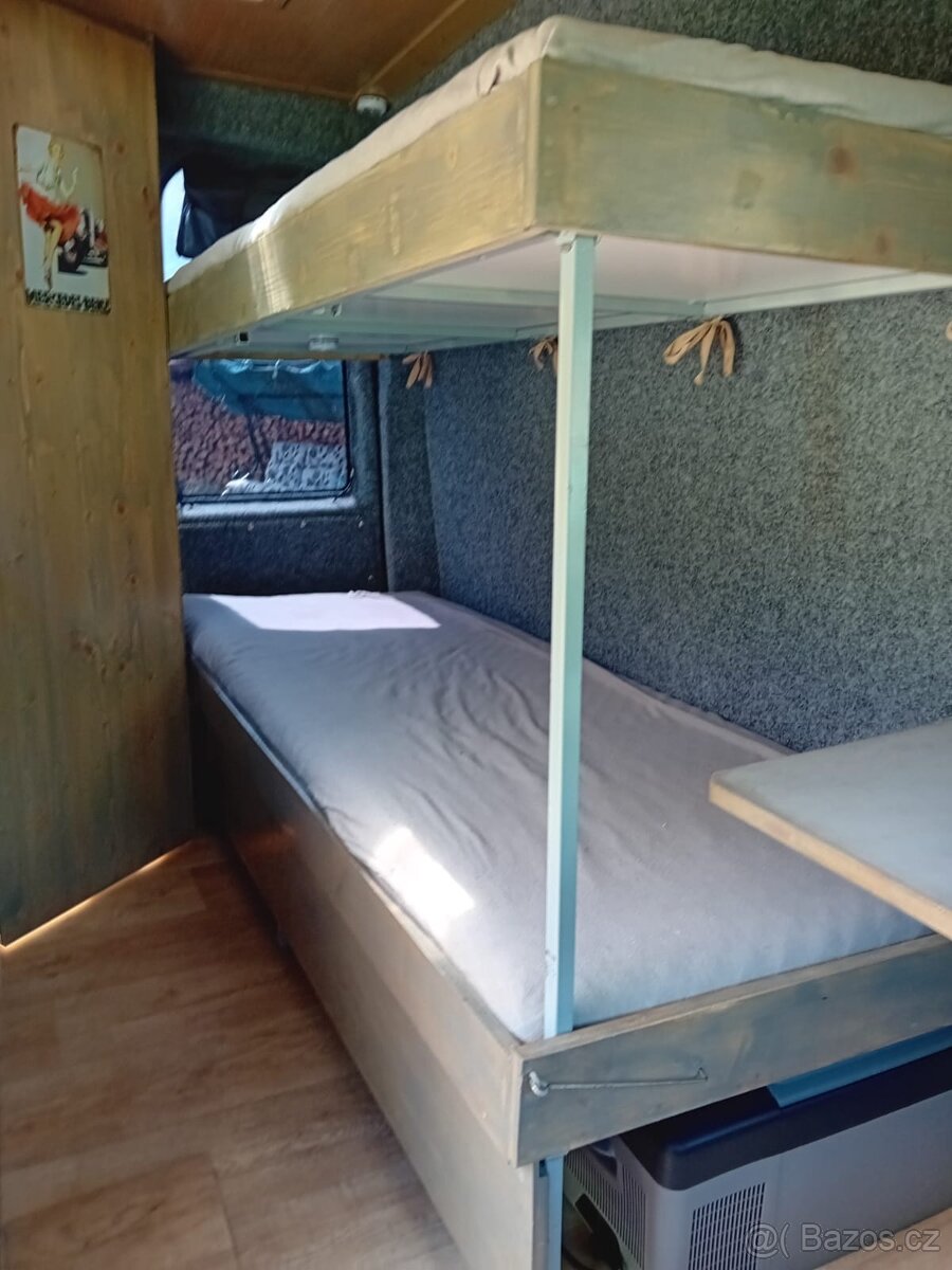 Obytný vůz Mercedes Vito - 9