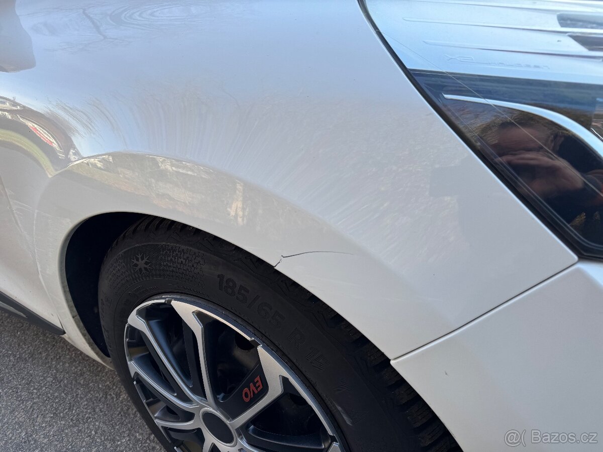 Renault Clio 1.5 dCi, servisovano, navigace - 9