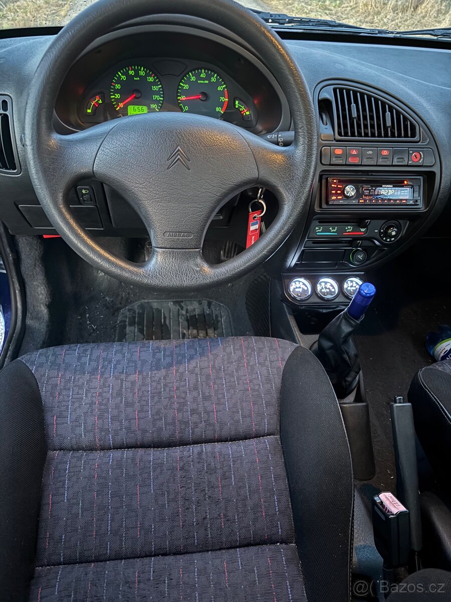 Citroën Saxo 1.1i – facelift, klima, nová STK do 02/2028 - 9