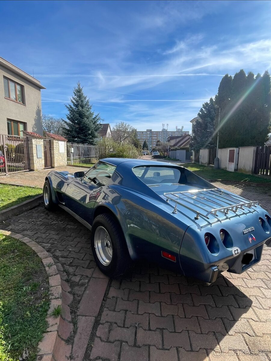 Prodám Chevrolet Corvette C3 Stingray 1975 - 9