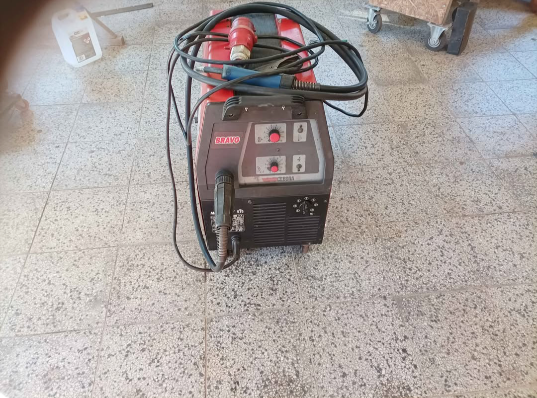 Svářečka CO2 profi - 9