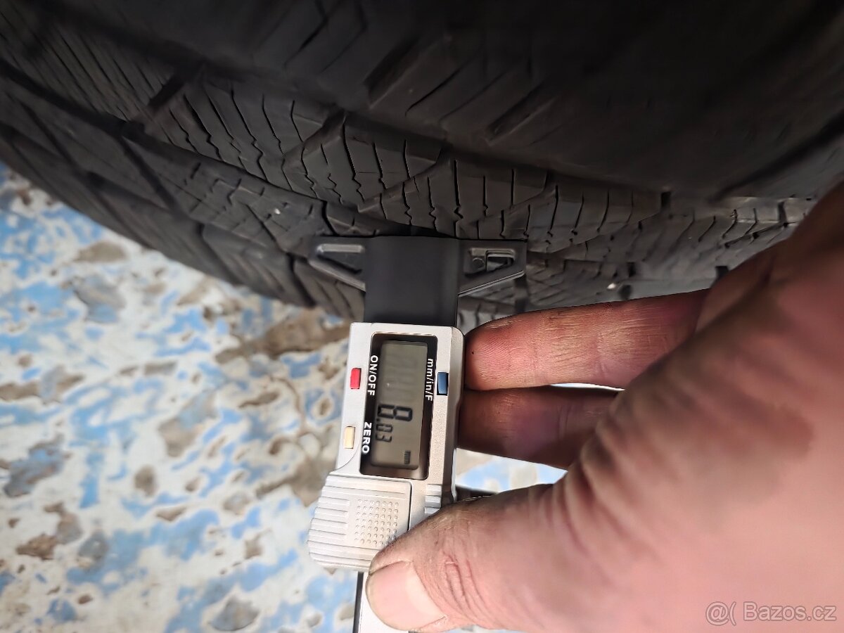 235/50/19 Zimní pneumatiky Barum Polaris 5 - 9