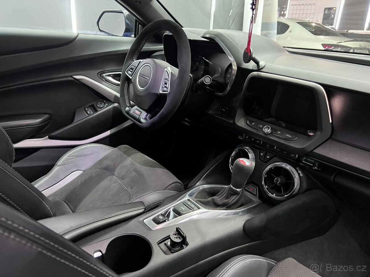 Camaro 1LE SS NPP Exhaust RECARO Alcantara BREMBO Magn - 9