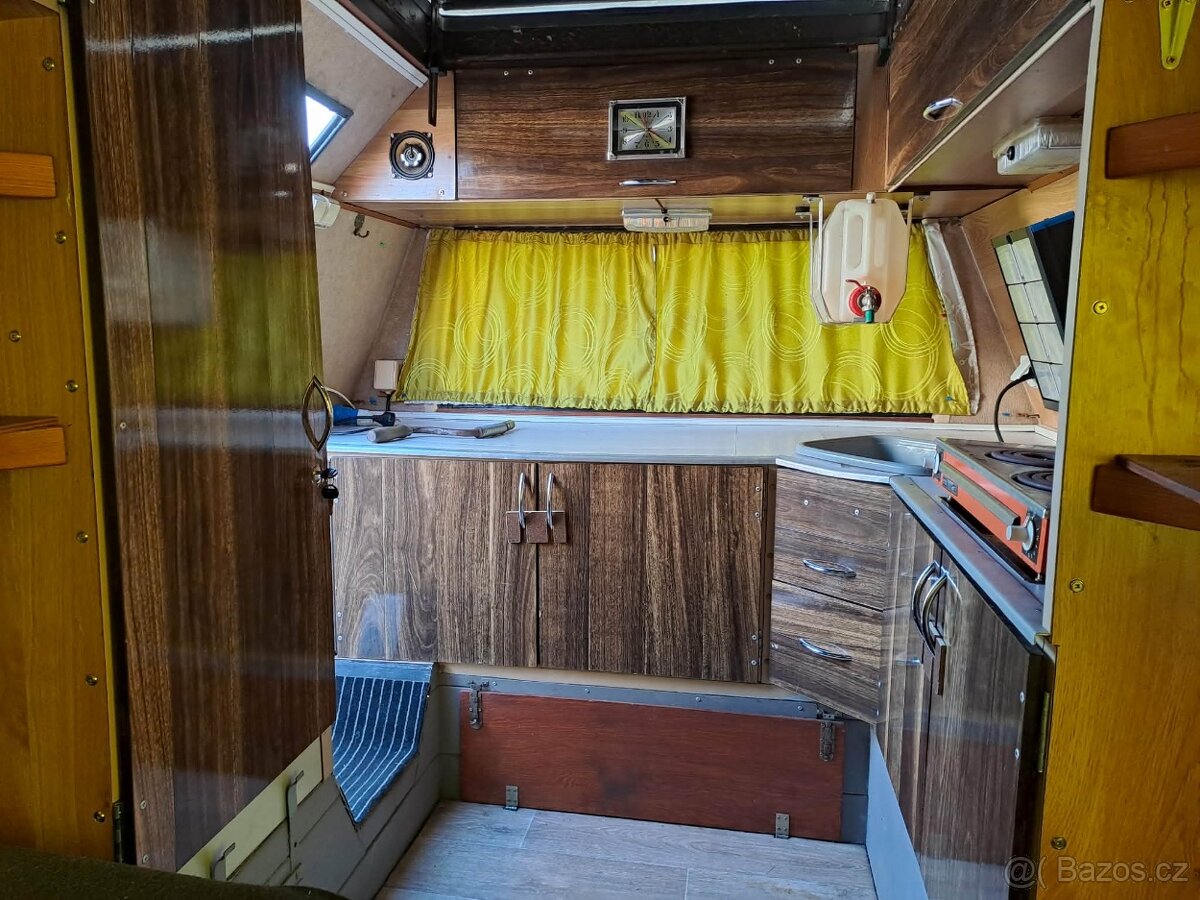 Karavan - 9