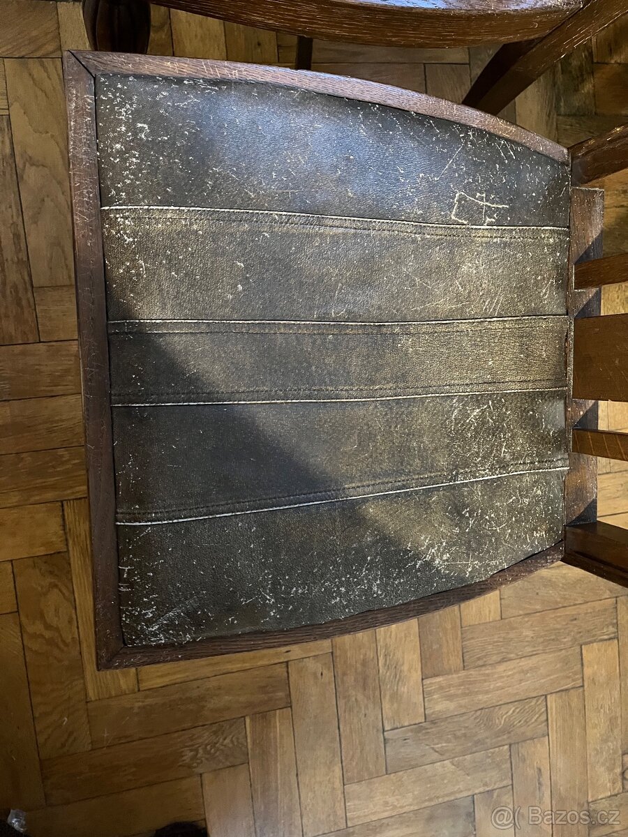 Starožitný stůl - 9