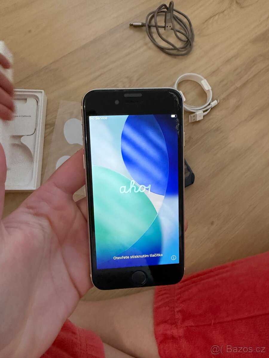 iPhone SE Starlight 64GB - 9