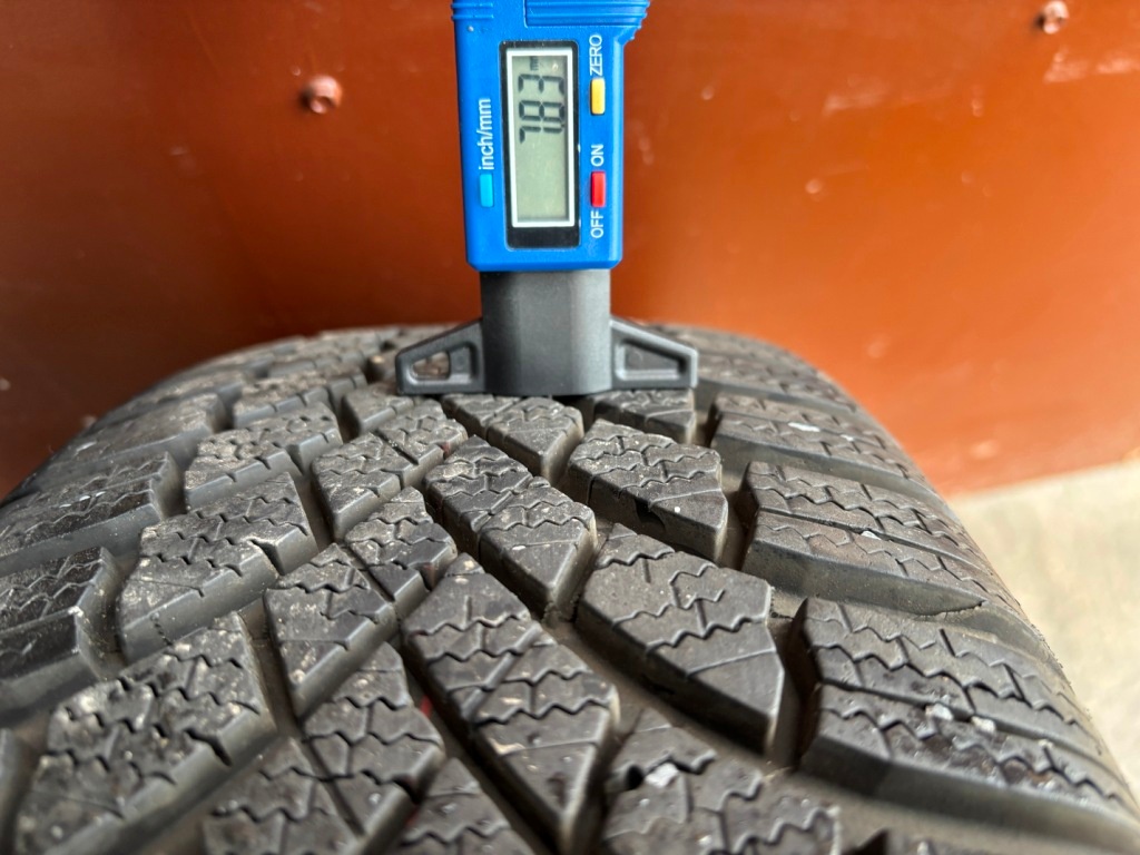 Prodám zánovní zimní alu sadu 17" Škoda Octavia IV - 9