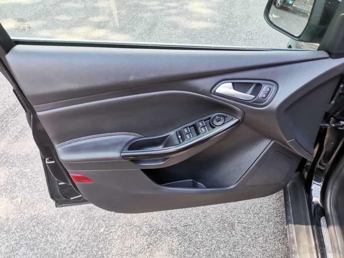 Ford Focus 1.5i EB 110kw Titanium AUT Xen - 9