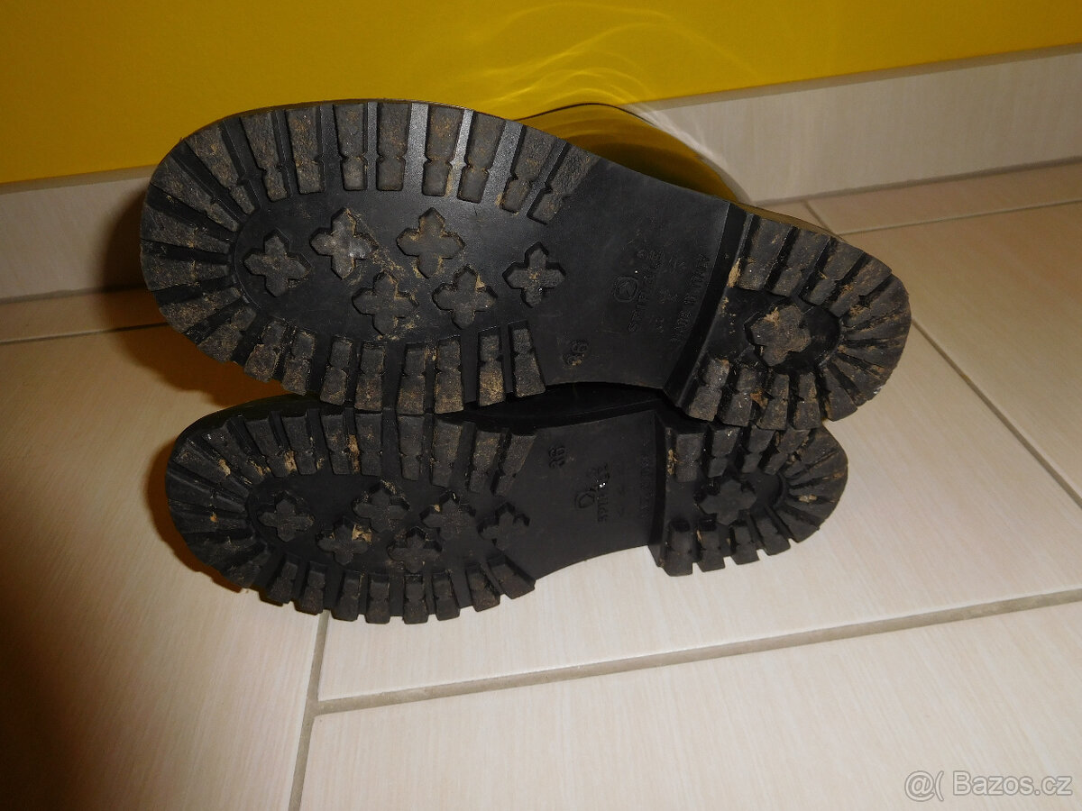 Holínky, gumáky vel. 33, 36, 37 - 9