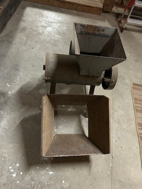 Mačkadlo na brambory, jablka apod. - 9