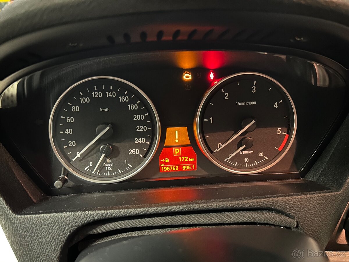 BMW X5 197 nájezd 2 sadu kol - 9