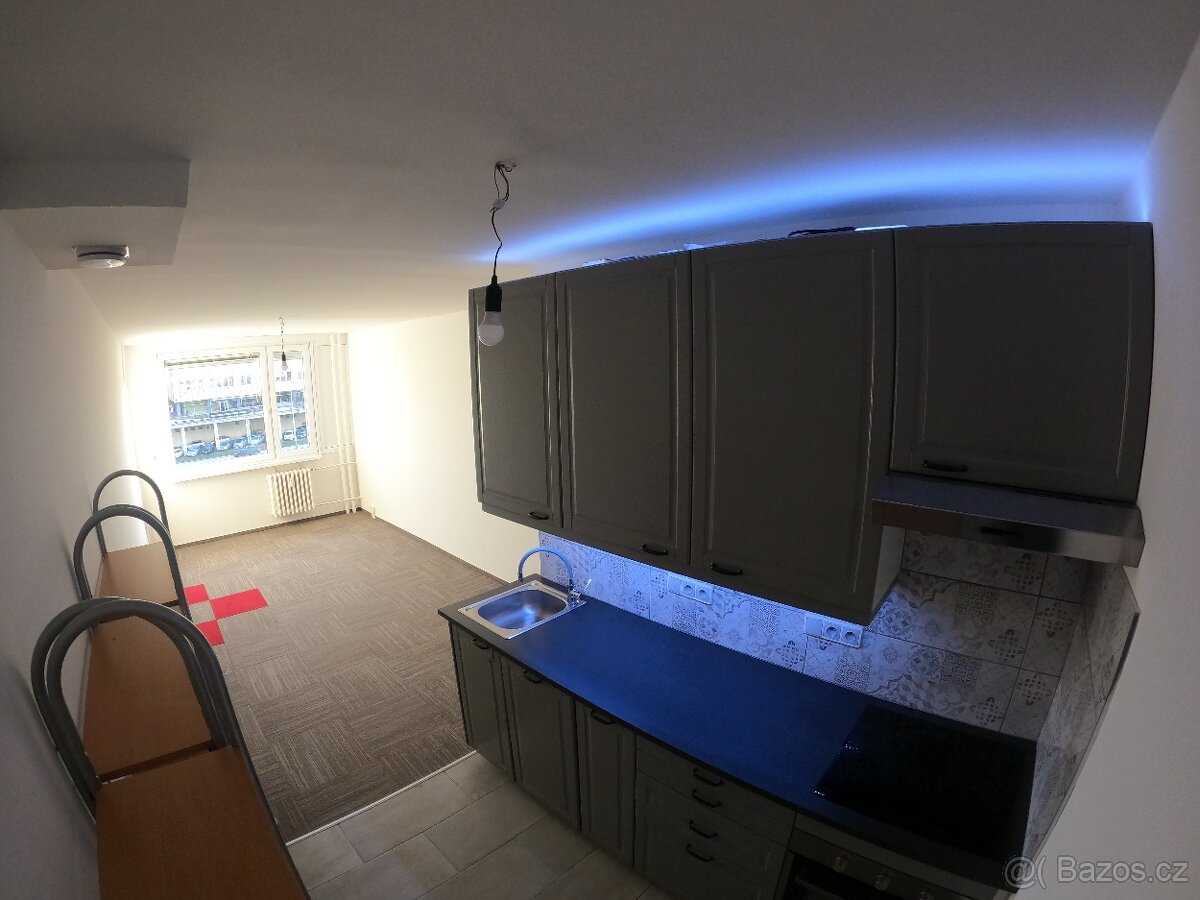 Prodej bytu 2+kk - 9