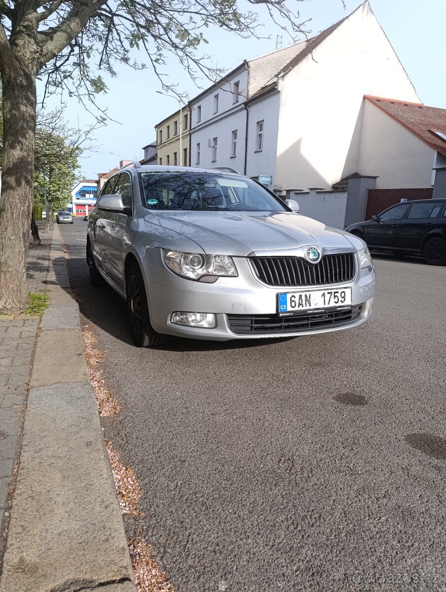Škoda Superb II Combi - 9