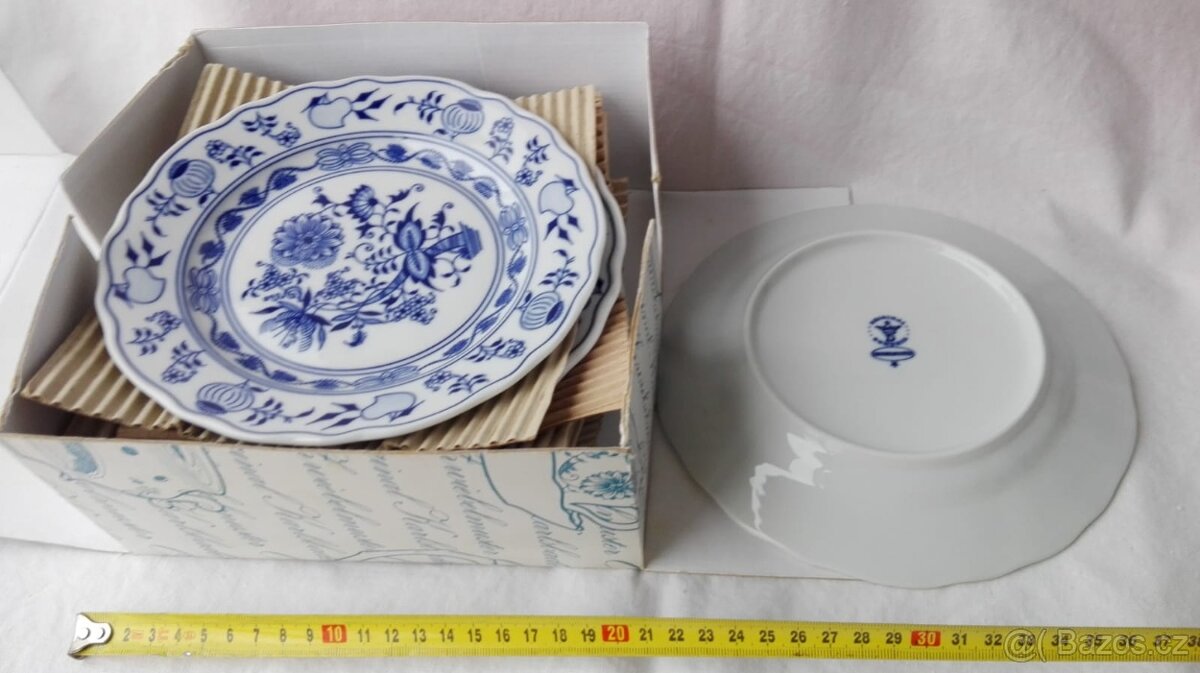 Prodám cibulák jídelní servis pro 6 osob 1.Tř - 9