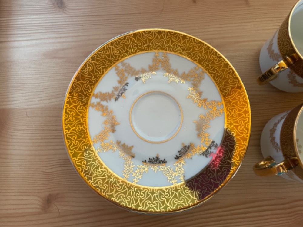 staré porcelánové věci - 9