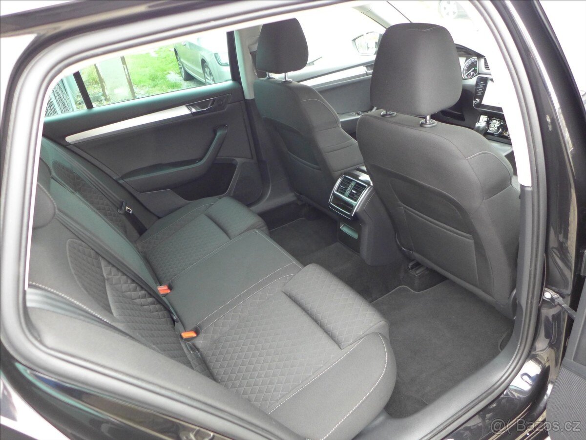 Škoda Superb 2,0 TDI NAVI LED VÝHŘEV DPH - 9