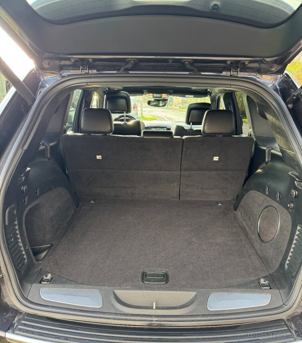 Jeep Grand Cherokee - 9