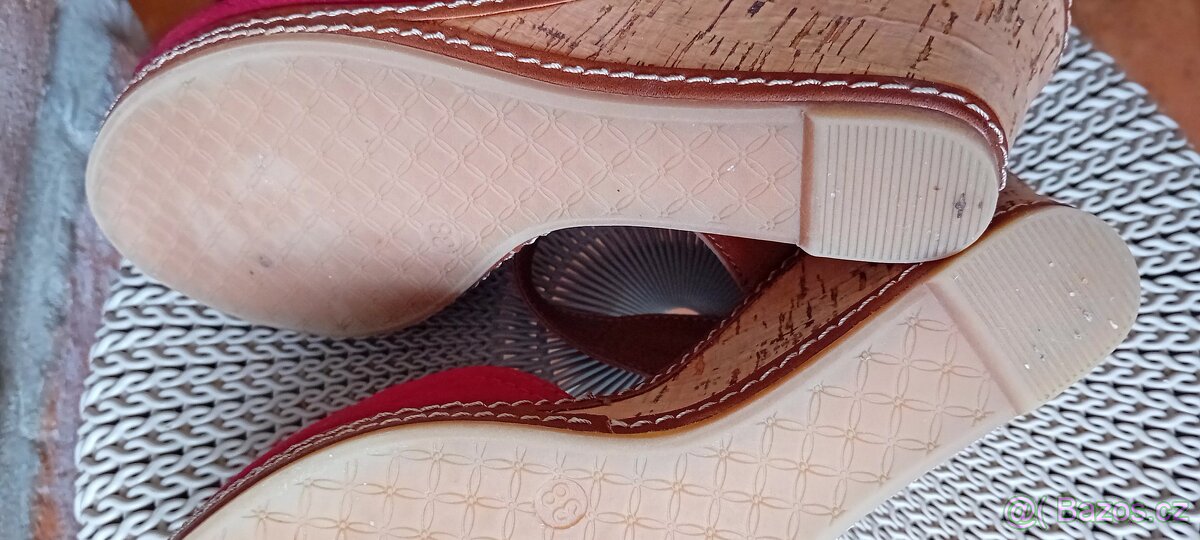 Zánovní dámské letní boty od Deichmanna vel.38 - 9