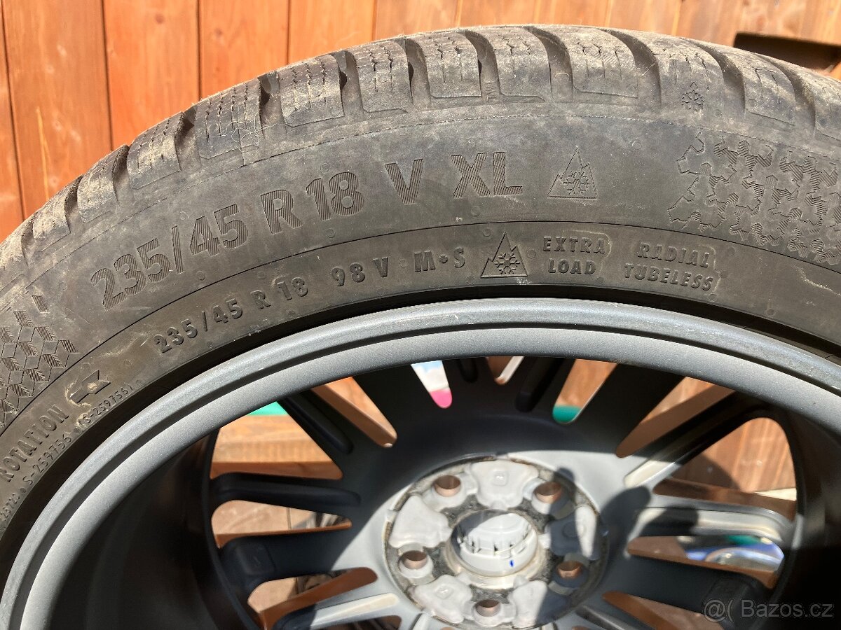 Continental 235/45R18 - 9