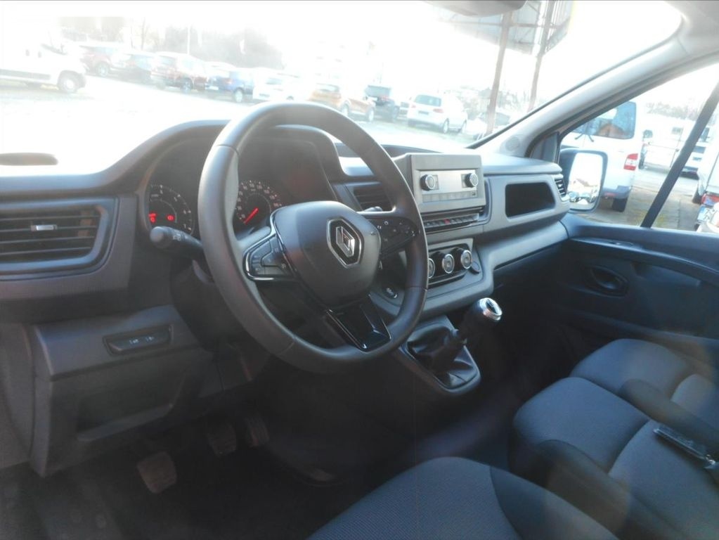 Renault Trafic,2,0 DCi - 9