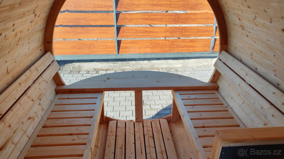 Venkovní sudová sauna s panoramatickým oknem Discovery - 9