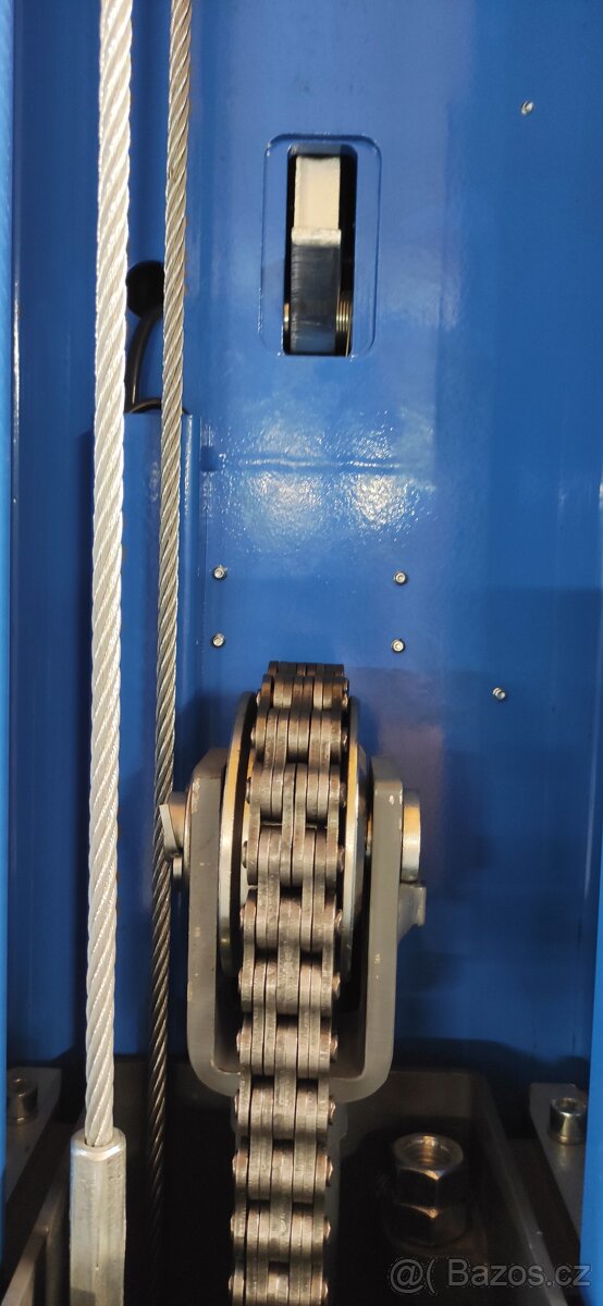 Dvousloupový zvedák ( vhodný i na dodávky) 4.000 kg,zdvih 2m - 9