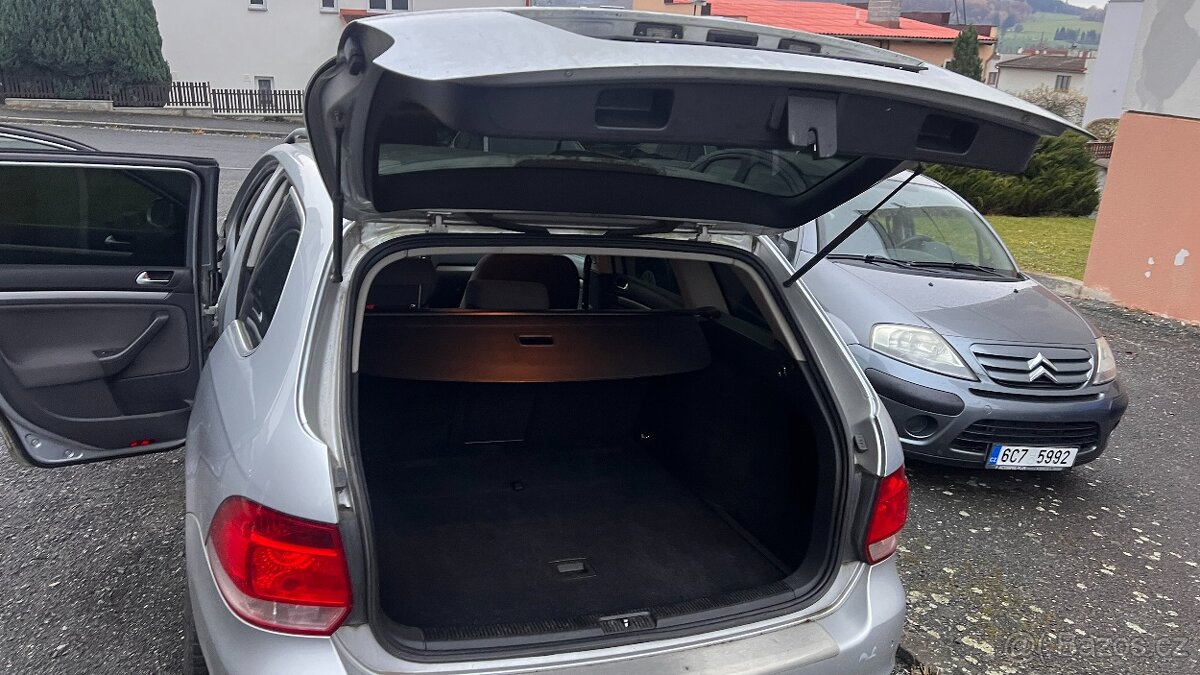 Prodej osobního automobilu Volkswagen Golf AC Kombi - 9