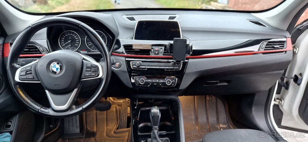 BMW X1 xDrive18d 4x4, F48, 8st. automat, rv. 2017, ČR původ - 9