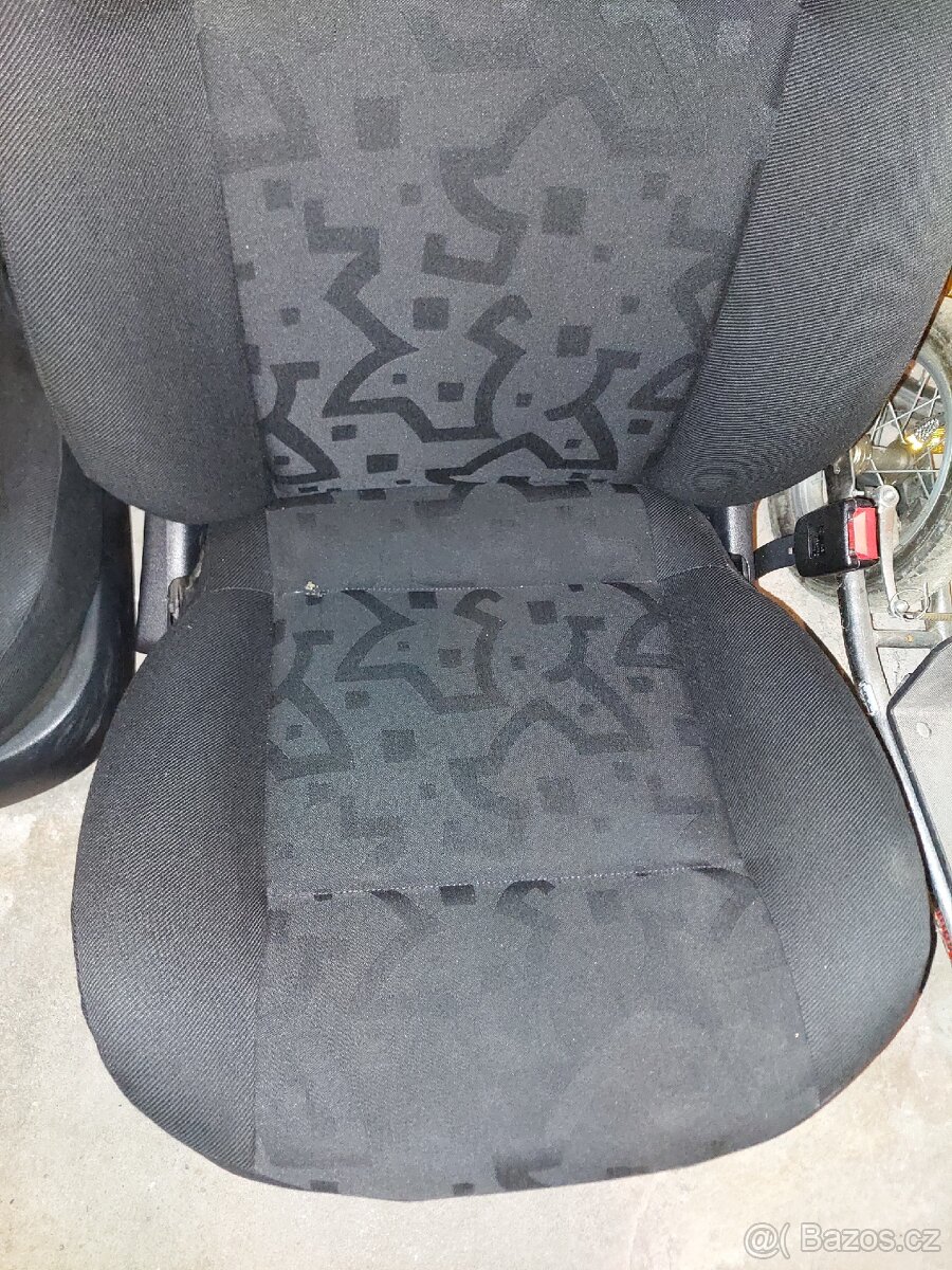 Přední sedačky VW Golf 4 3 dveř - 9