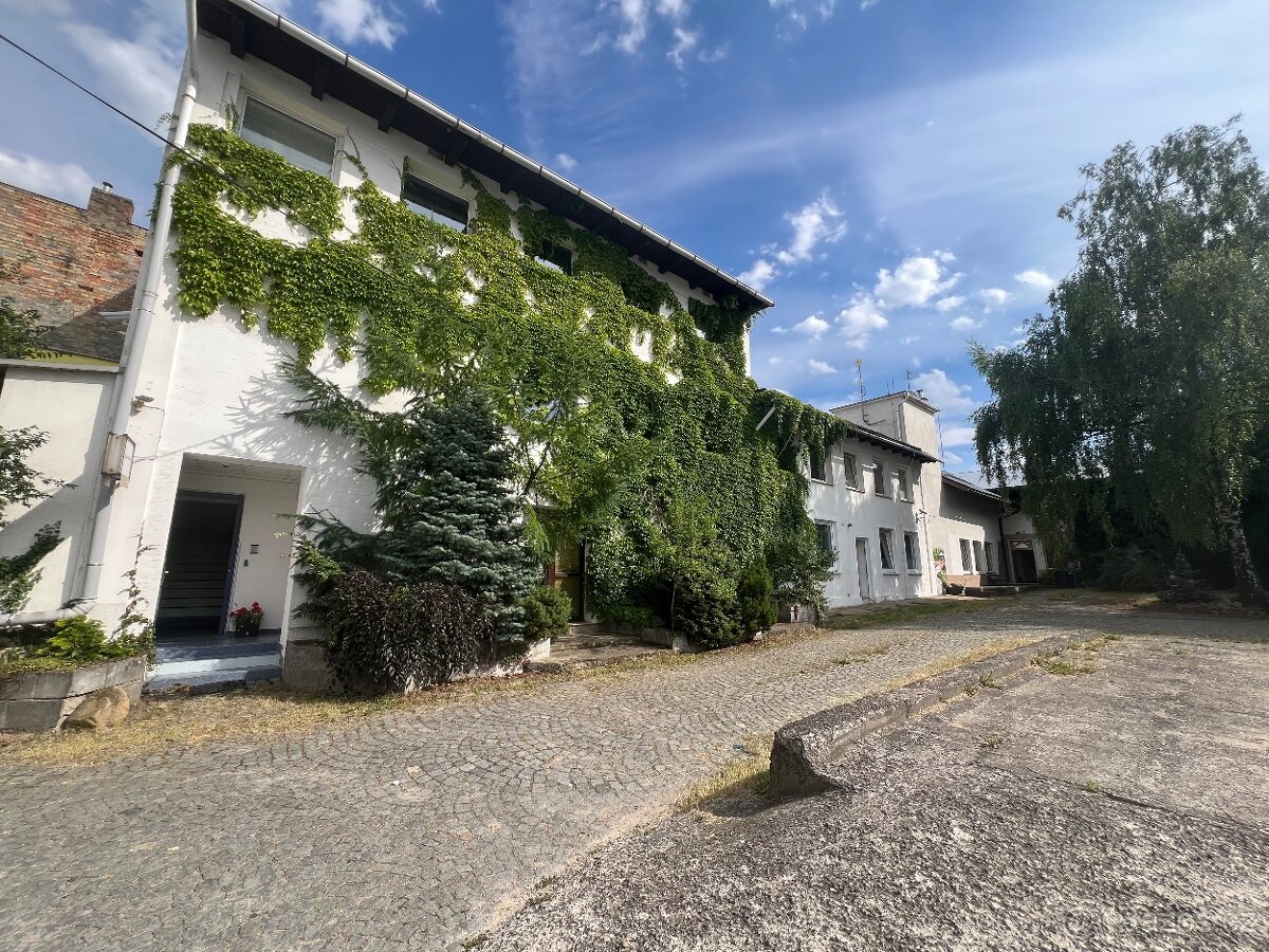 PRONÁJEM samotného pokoje v centru Holic - 9