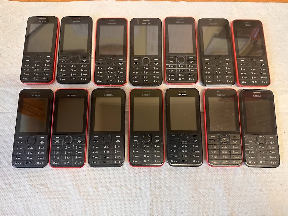 NOKIA 208 plně funkční s originální baterií, červená a černá - 9