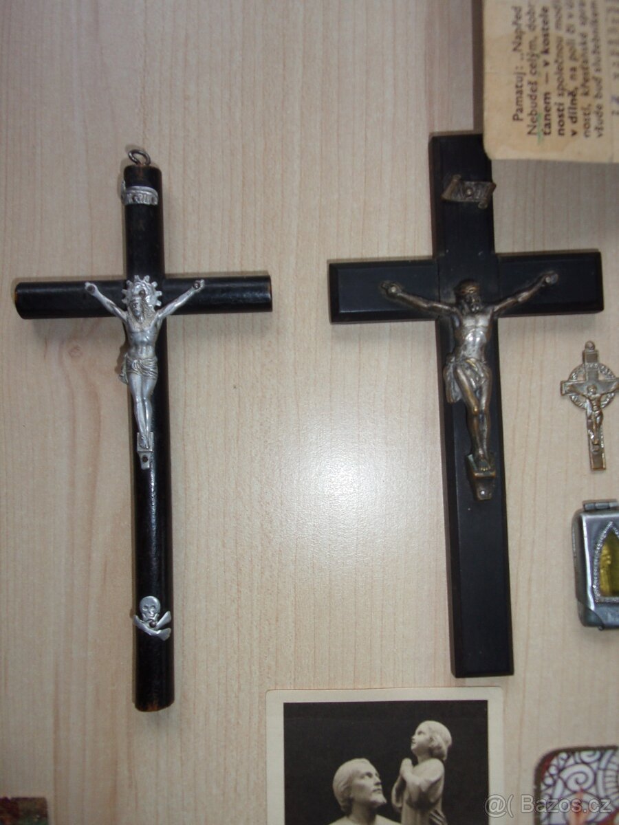 STARÉ NÁBOŽENSKÉ PAMÁTKY, ŠKAPULÍŘ, KŘÍŽ, KROPENKA, MADONKA - 9