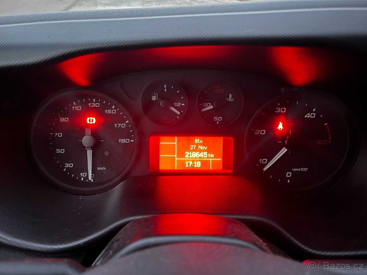 IVECO Daily 35S160, Nové STK, DPH - 9