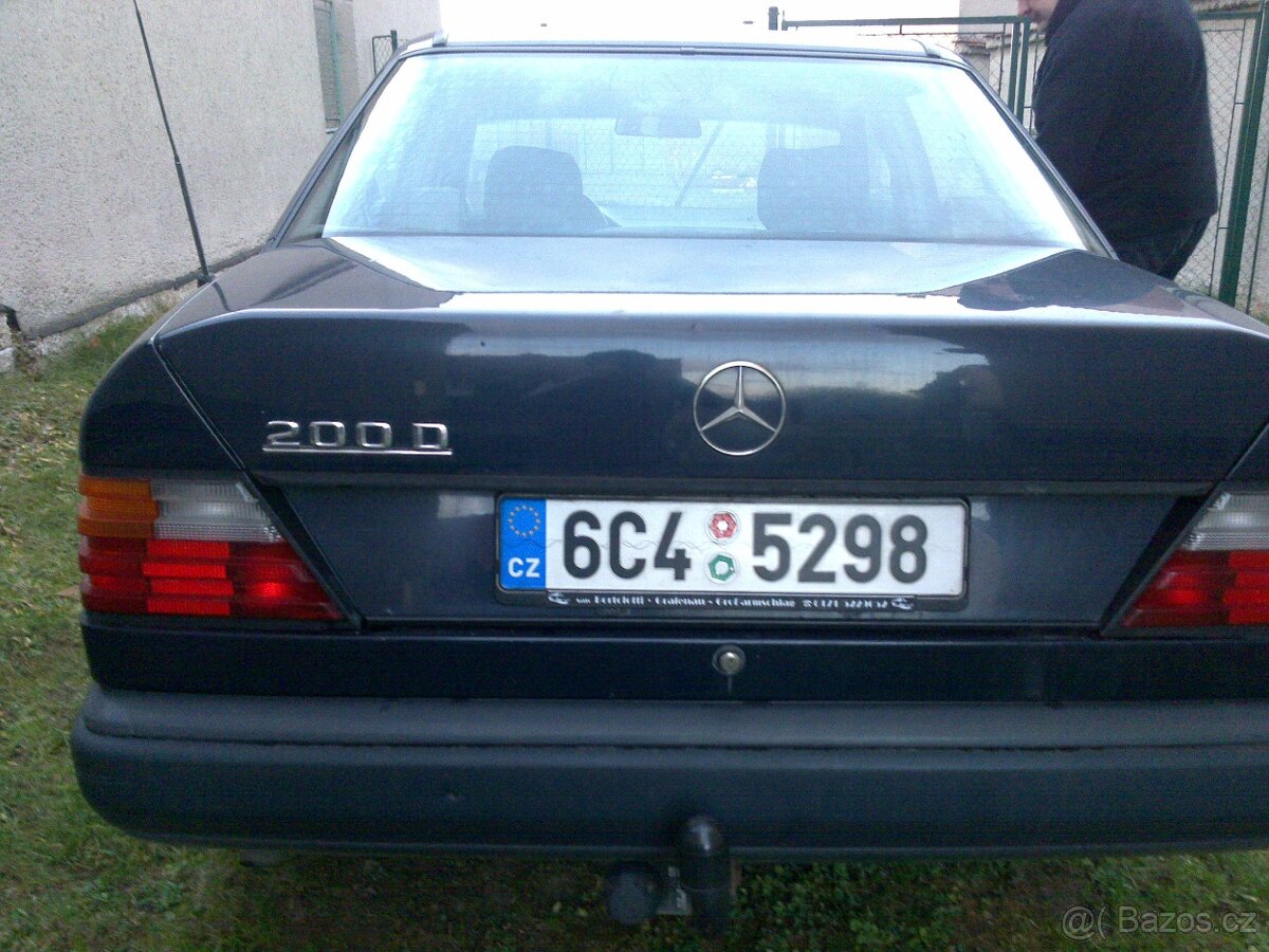 Mercedes W124 200D - 9