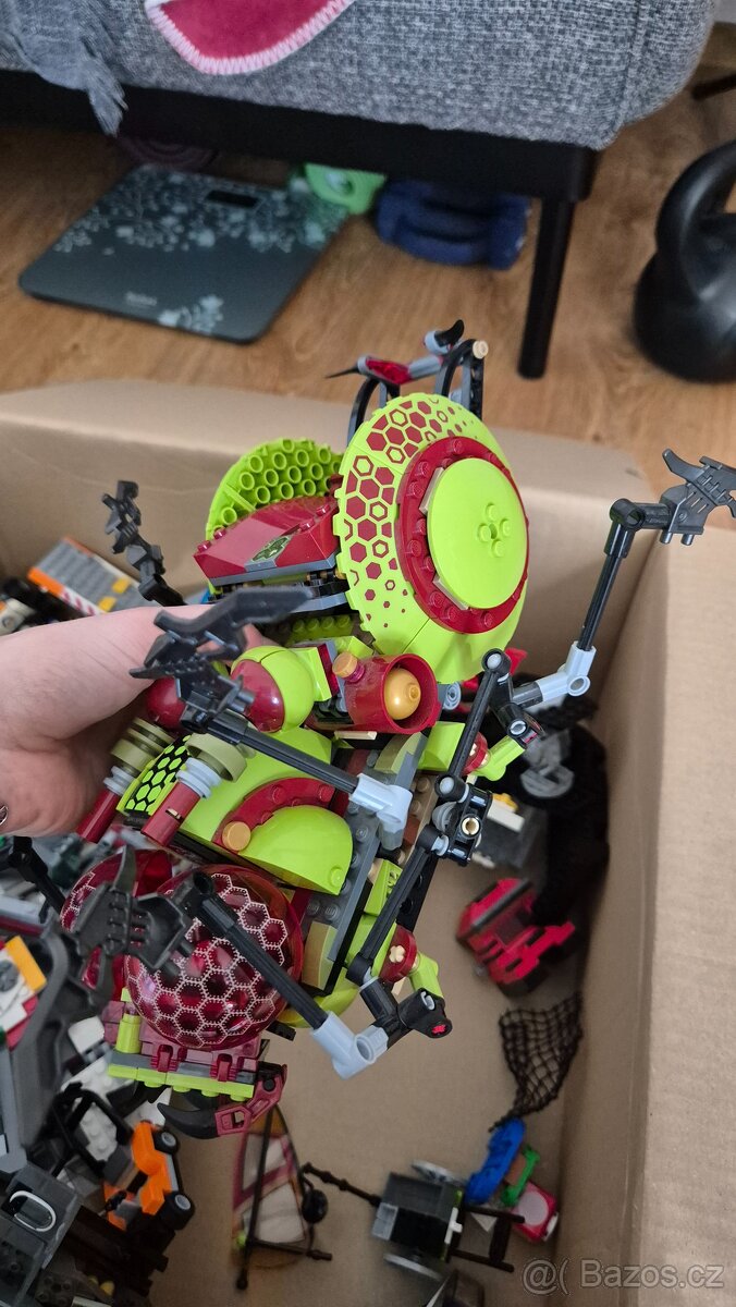 5,5 kg LEGO, celé sety - 9