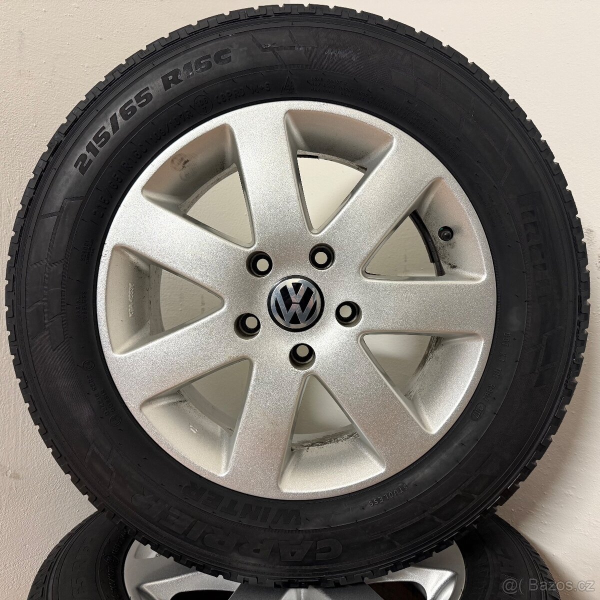 VW T5/T6 5x120 R16 ET40+ZIMNÍ 215/65R16C 6mm - 9