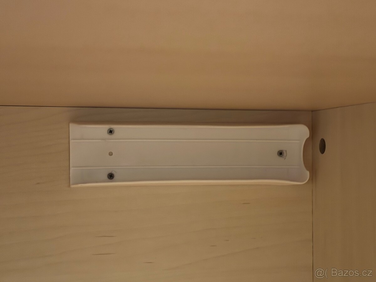 Pracovní kancelářský dětský stůl - 9