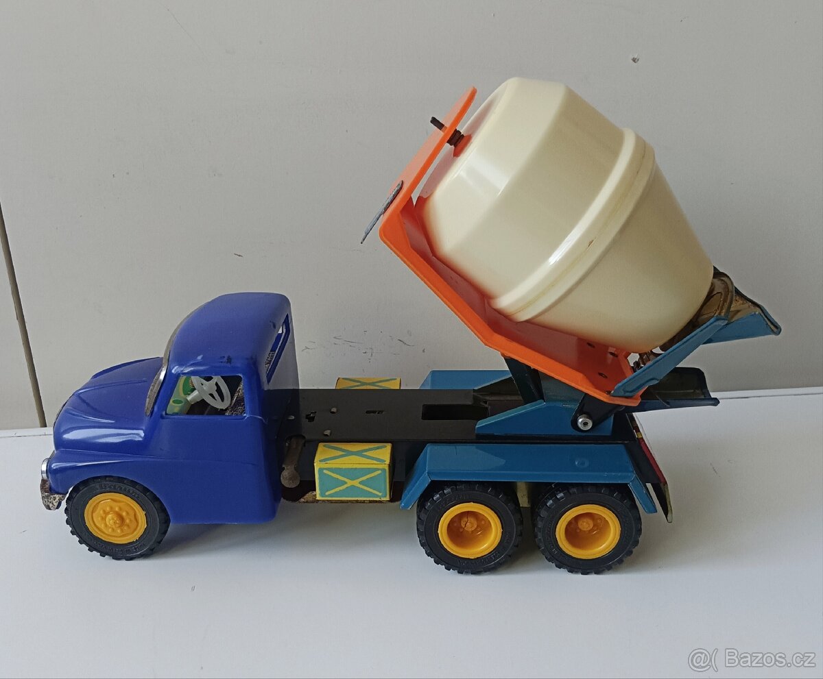 Tatra 138 míchačka KDN stará hračka Kaden - 9