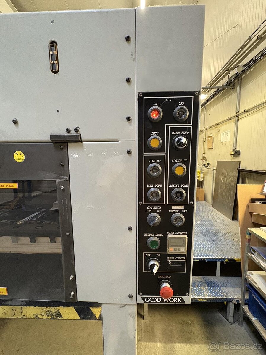 Vysekávací automat na papír SABRE SBL-1050SE - 9