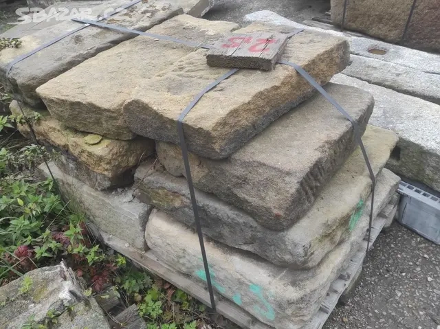 Stará kamenná dlažba, pískovcová dlažba, zápražáky, 40 m2 - 9