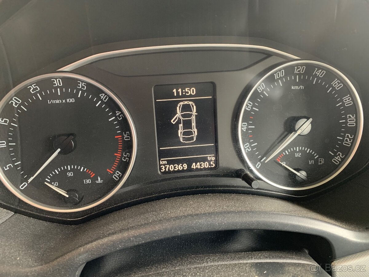 Prodám Octavia 2 combi - 9