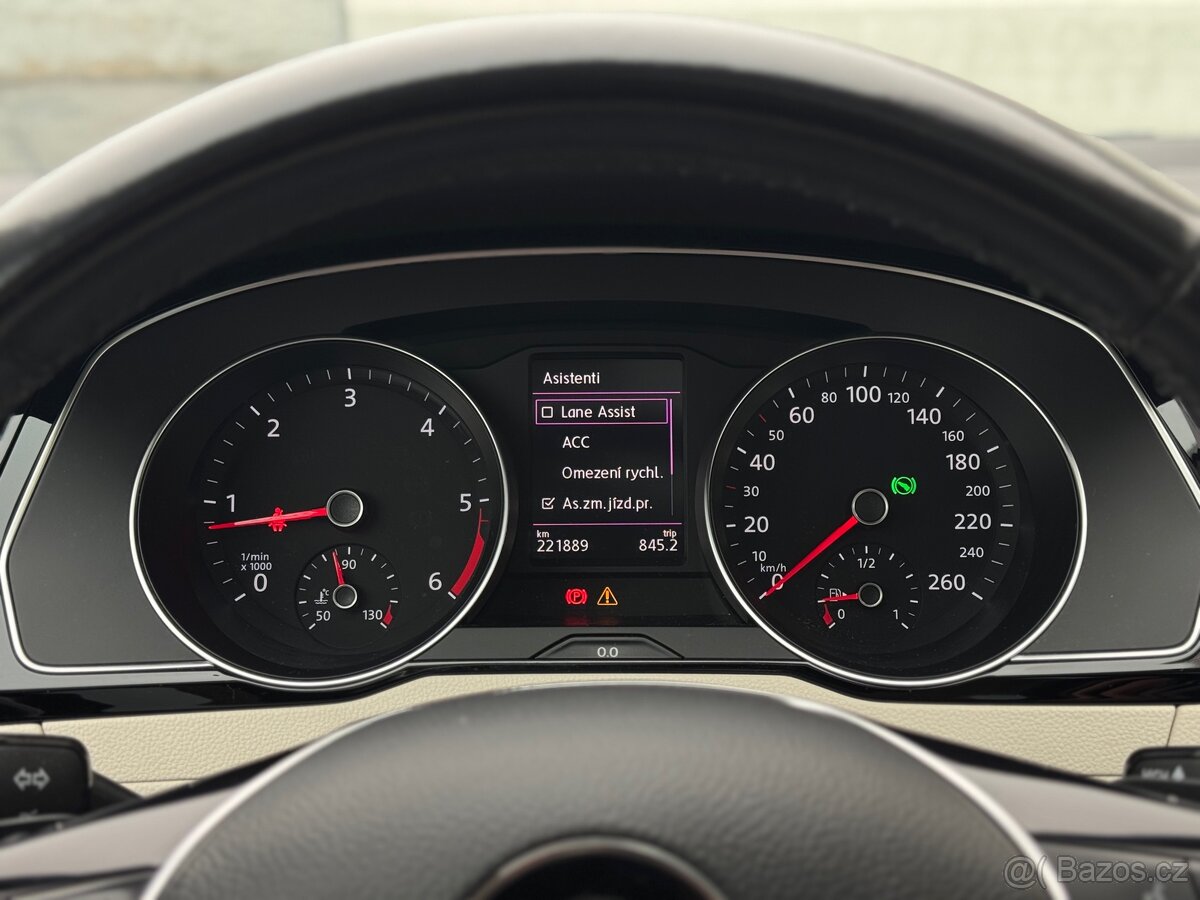 Passat B8 Alltrack 2019 rok 2.0TDI 140 kw - 9