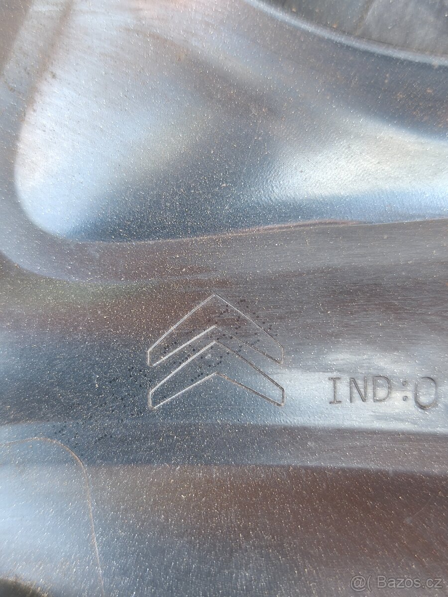 Kryty kol Citroën - 16' - 9