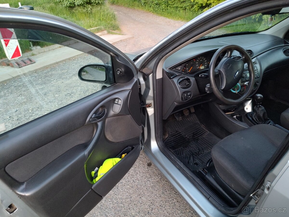 Ford focus 1.8 tdci 2003 hatchback - 9