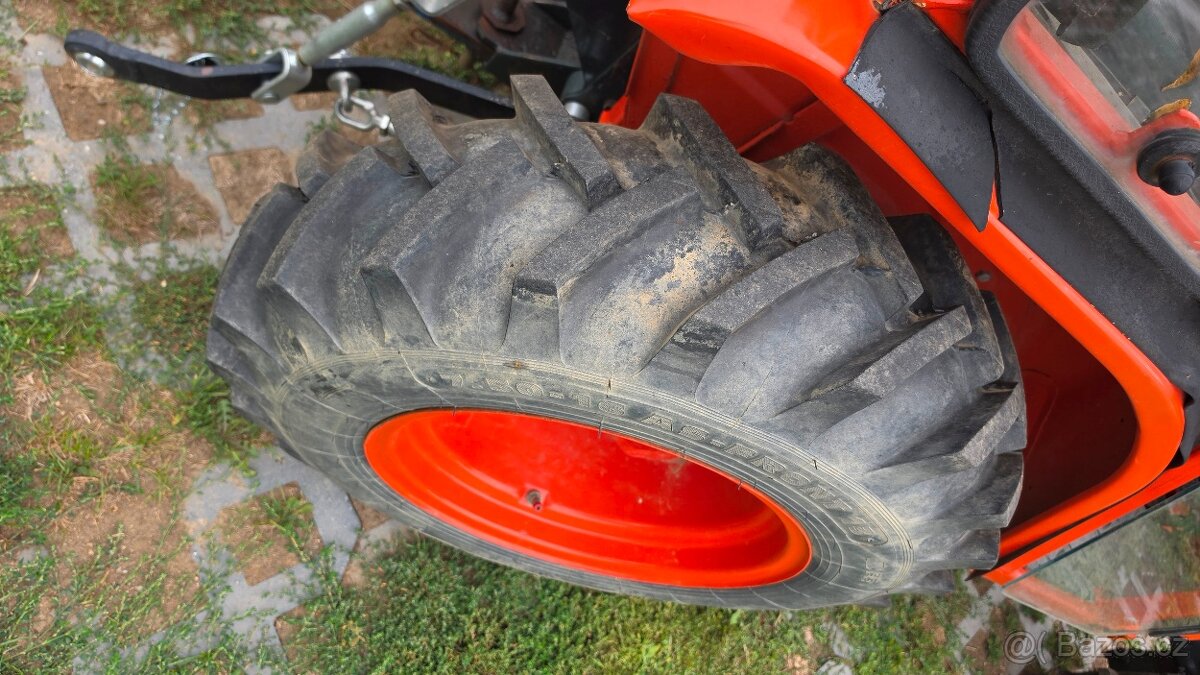 Malotraktor Kubota B1750 HST - 9