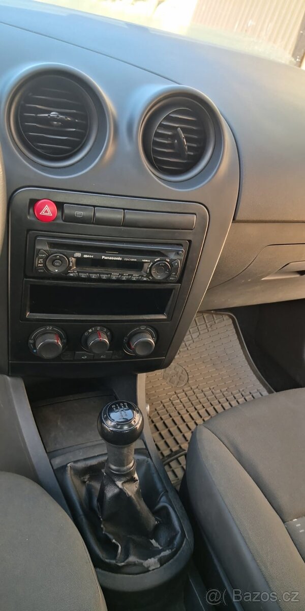 Seat ibiza, rok 1,4 benzin, rok výroby 2005 - 9