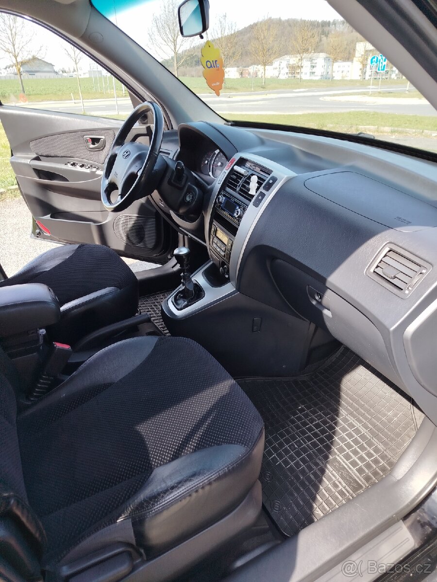 Hyundai Tucson 2.0crdi - 9