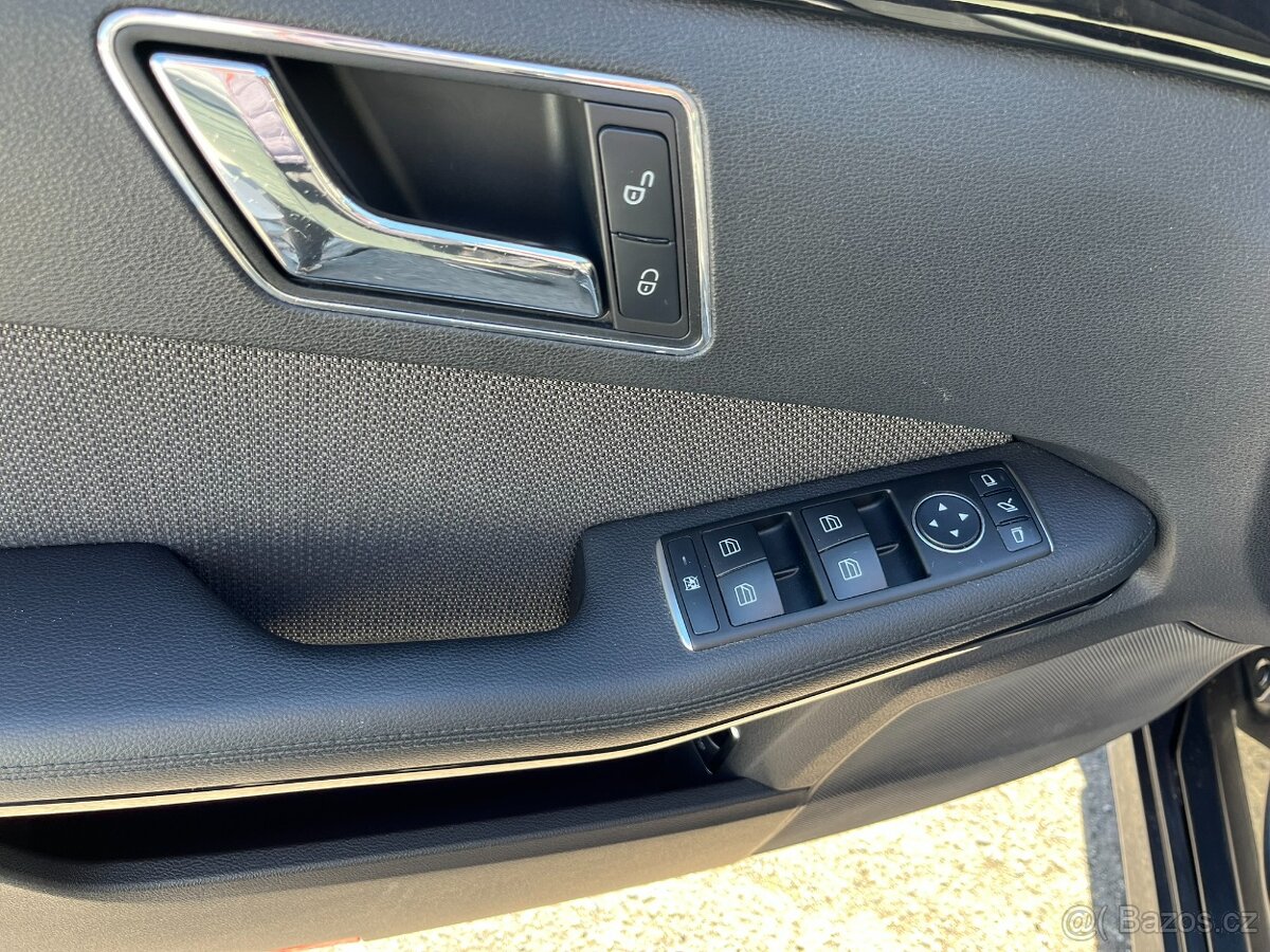 Mercedes-Benz E 2,1CDi 100kW Avantgarde 4/2011 - 9