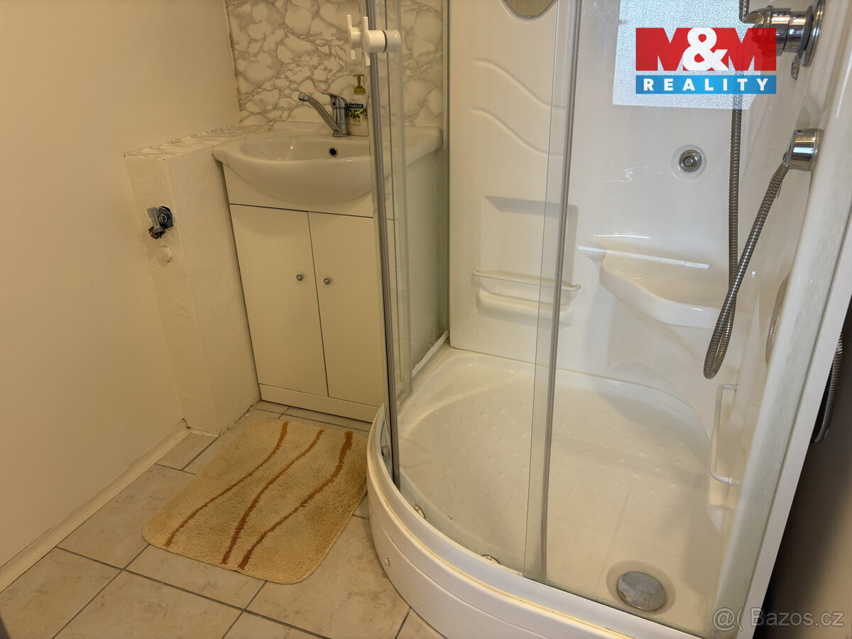 Pronájem bytu 3+1, 75 m², Hradec Králové, ul. Hrubínova - 9